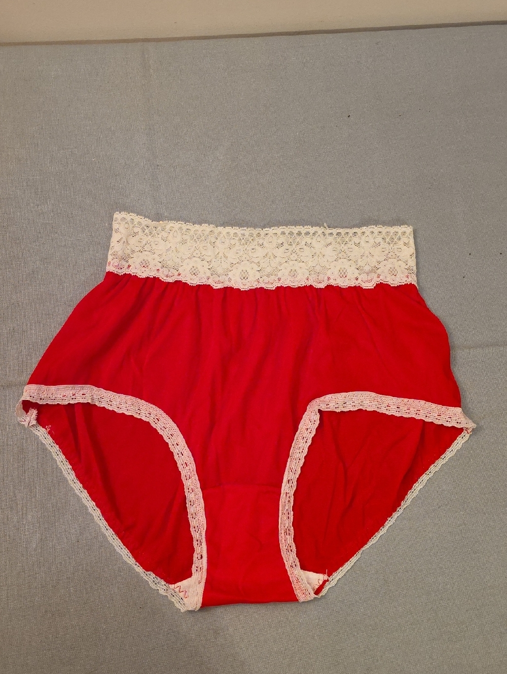 Womens Vintage Red Nylon & White Lace Panties Underwear Size 6